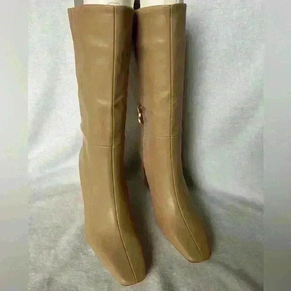 Torgeis New York Milan Taupe Wedge Boot NWOT - 8.5 - Picture 2 of 10